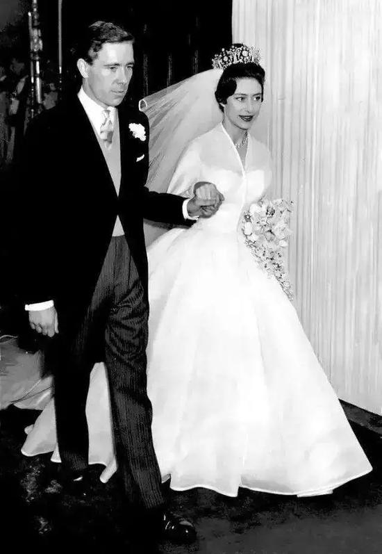 玛格丽特公主 英国王室公主 公主中的公主_英国女明星